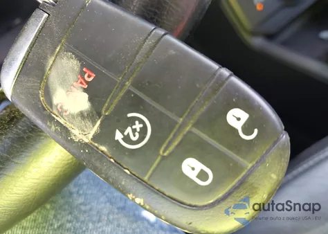 2018 Jeep Renegade Limited 4X4 from USA, damaged, VIN ZACCJBDB8JPG91677